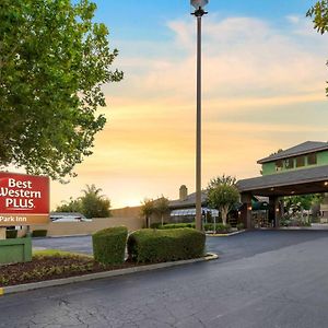 Best Western Plus Forest Park Inn